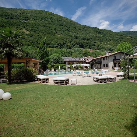 Ai Cadelach Hotel Giulia Revine Lago Buitenkant foto