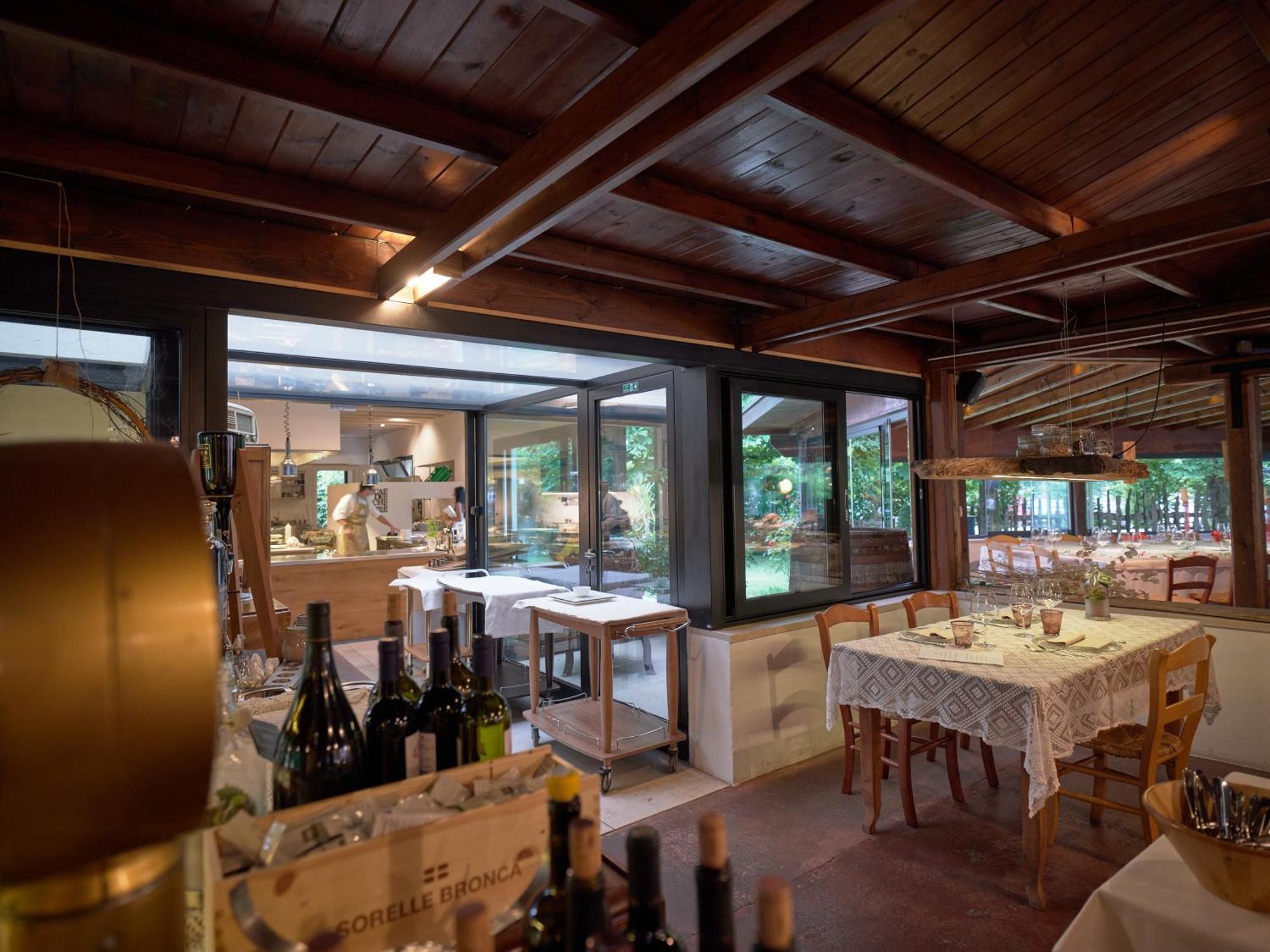 Ai Cadelach Hotel Giulia Revine Lago Buitenkant foto