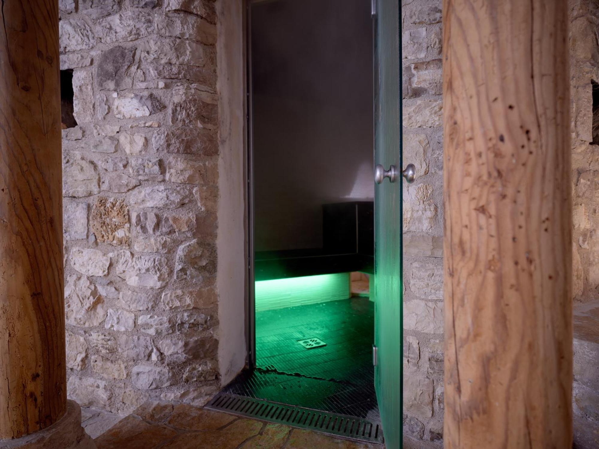 Ai Cadelach Hotel Giulia Revine Lago Buitenkant foto