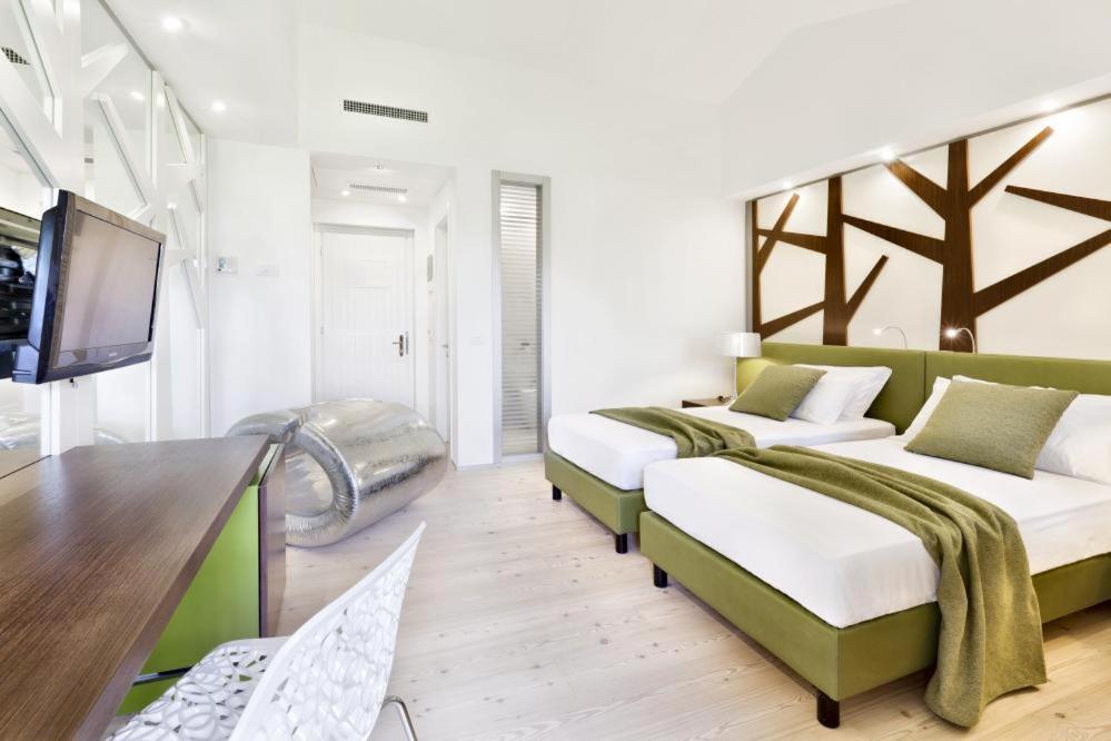 Ai Cadelach Hotel Giulia Revine Lago Buitenkant foto