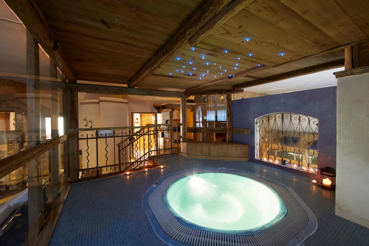 Ai Cadelach Hotel Giulia Revine Lago Buitenkant foto